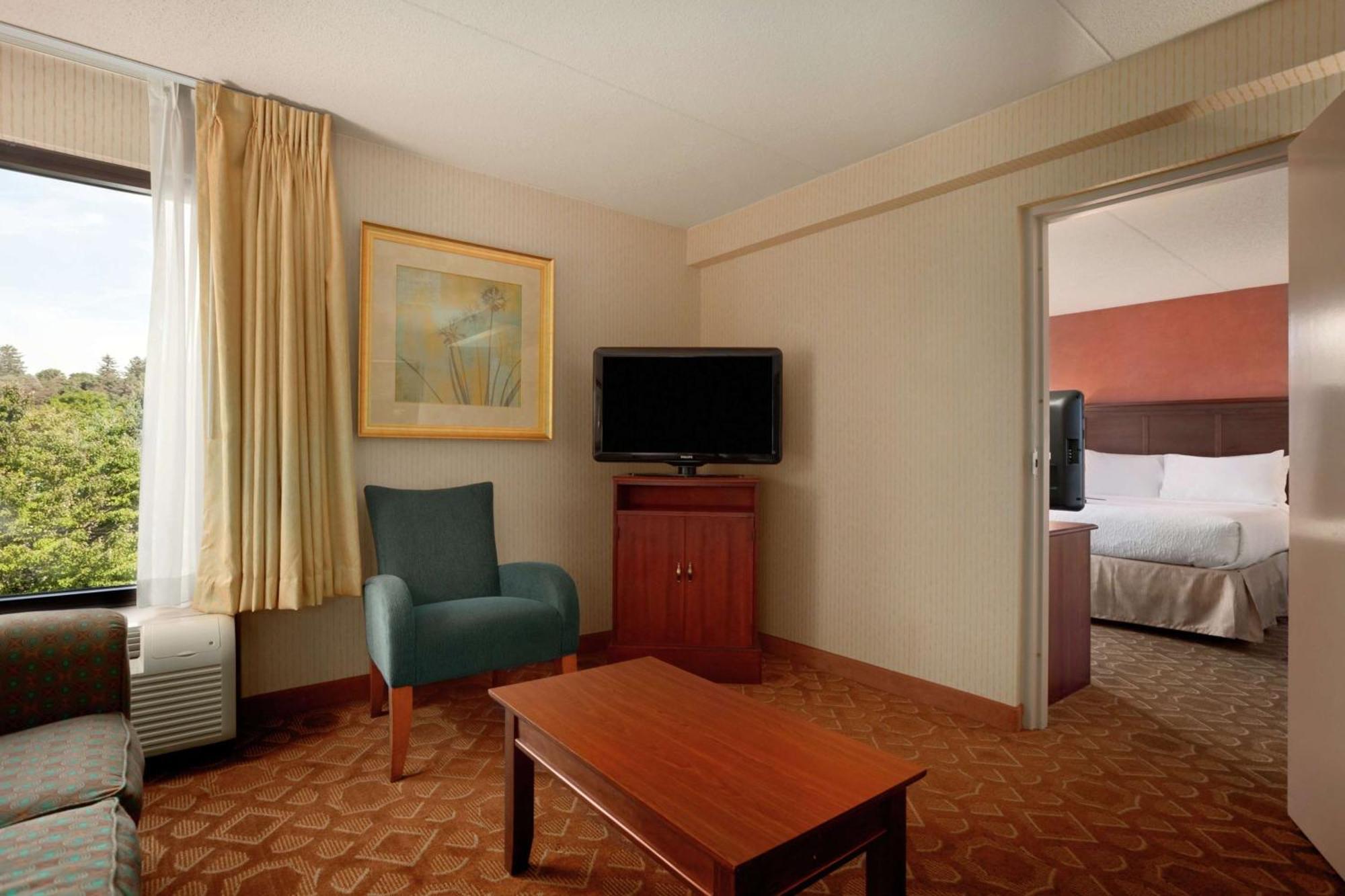 Hampton Inn - York Exterior photo
